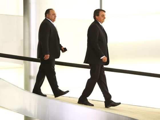 Bolsonaro e Pazuello