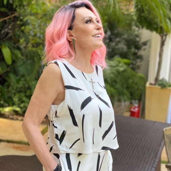 ana maria cabelo rosa