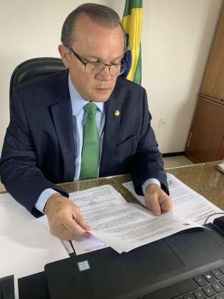 W. FAGUNDES