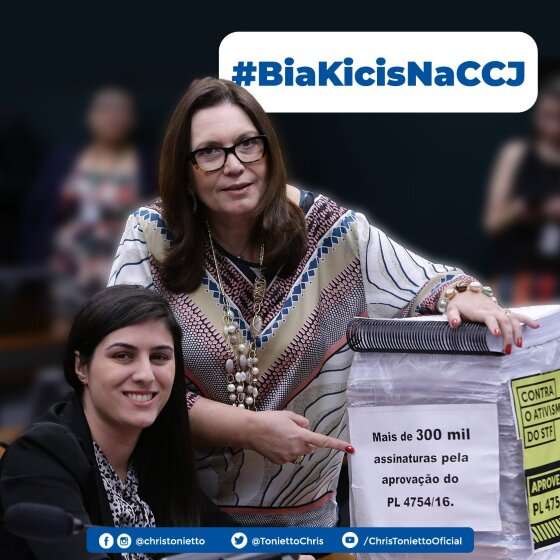 Cris e Bia, bancada da direita
