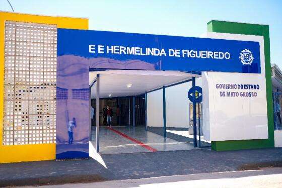 Escola Professora Hermelinda