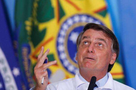 Aprovação despenca