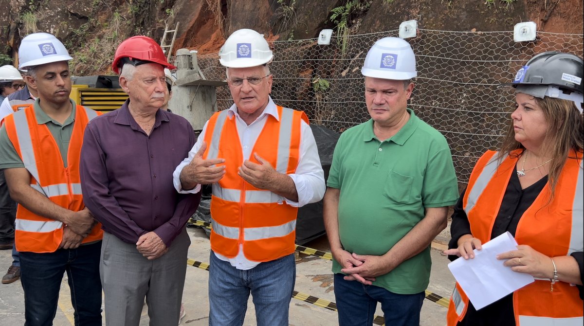 Reunião no Portão do Inferno