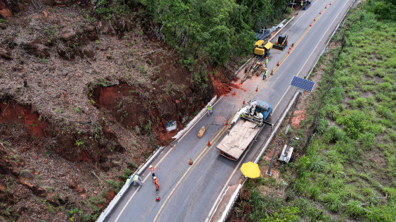 obra morro retaludamento