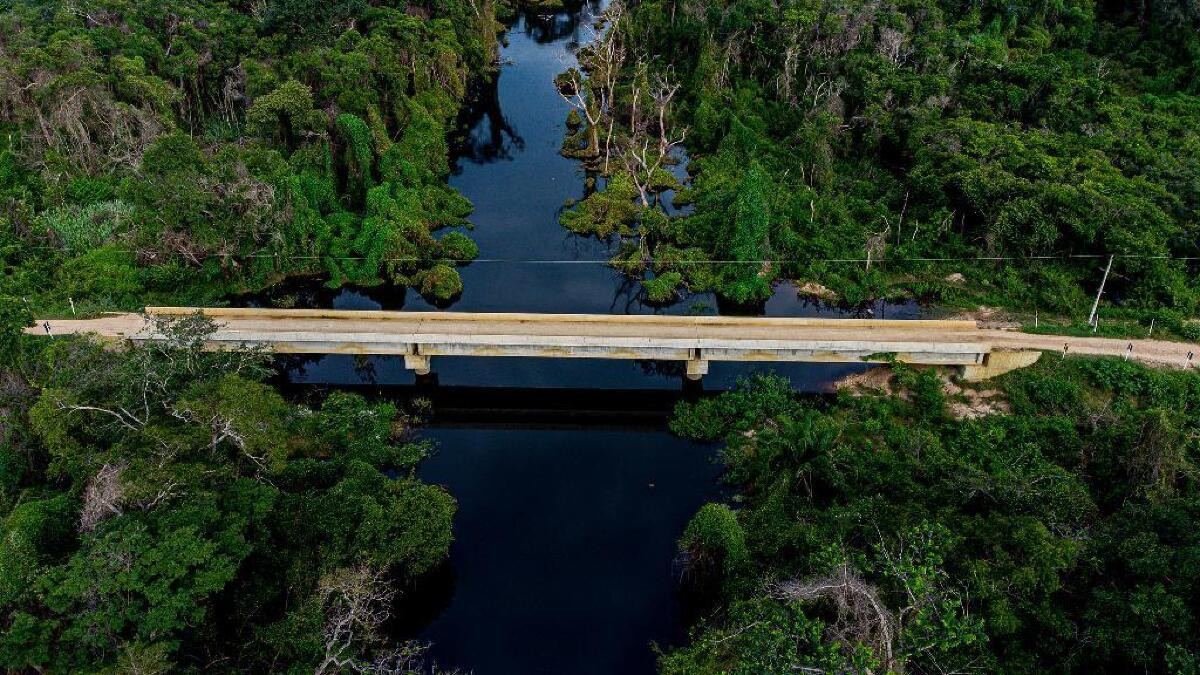 Ponte sobre o Rio Figueira/Pantanal (Poconé)