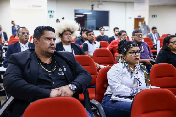 Representantes do povo Cinta Larga, no STF