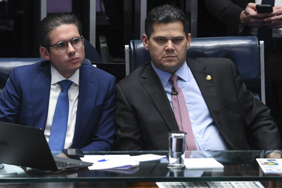 hugo motta davi alcolumbre