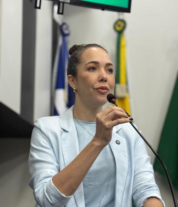 MAYSA LEÃO