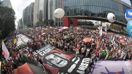 Protesto contra Anistia e PEC da Blindagem