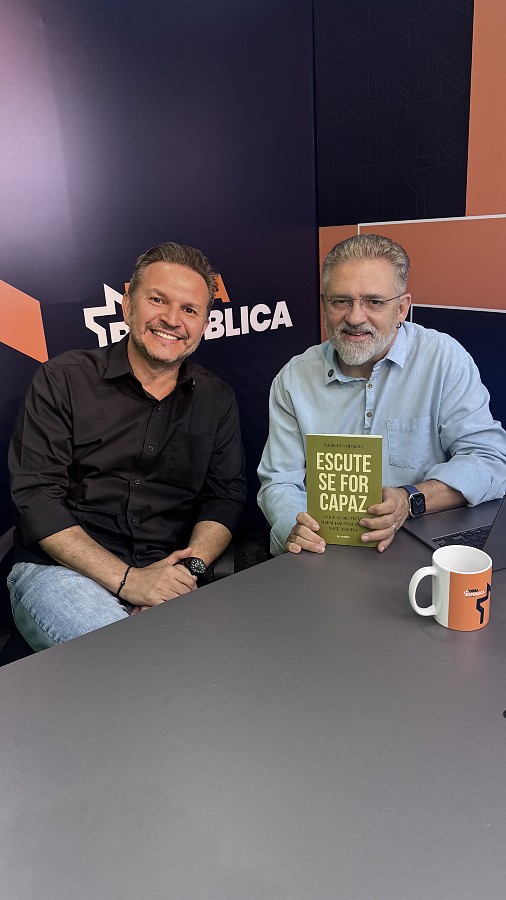 Fabr&iacute;cio Carvalho