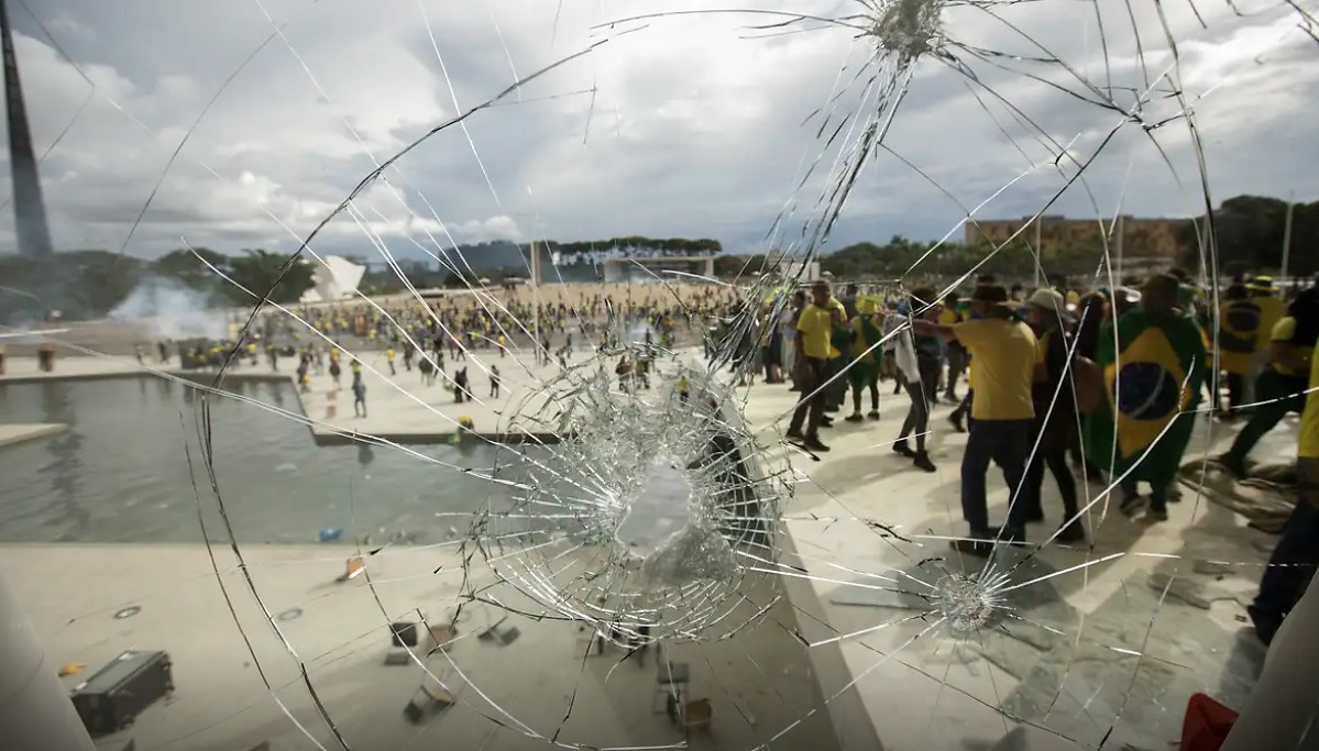 Depreda&ccedil;&atilde;o das sedes dos Tr&ecirc;s Poderes da Rep&uacute;blica