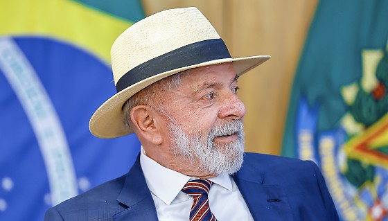 Lula reajusta Piso de Professores