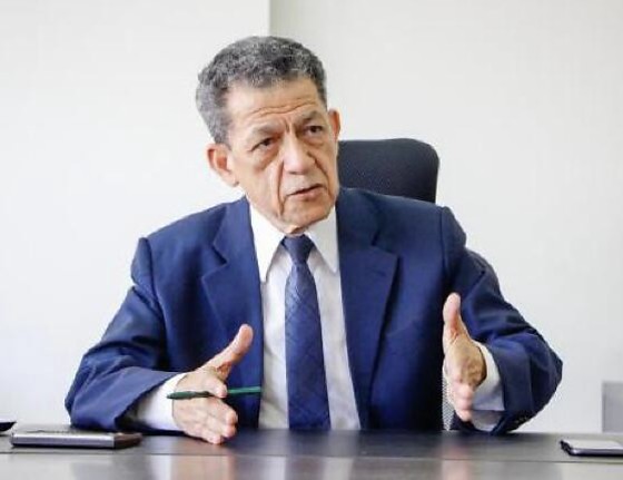 Economista Vivaldo Lopes apresenta livro sobre a economia de Mato Grosso e perspectivas de crescimento