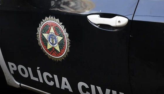 Polícia