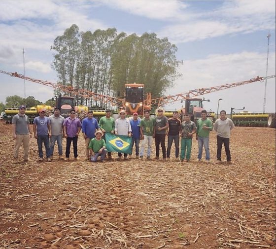 indigenas agricultores